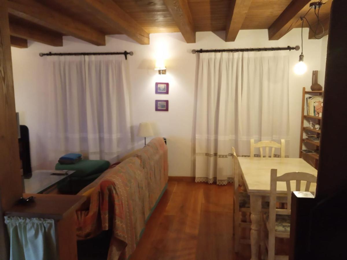 Appartamento Apartamento Exclusivo En El Pueblo Mas Bonito Duplex Roda de Isábena Esterno foto