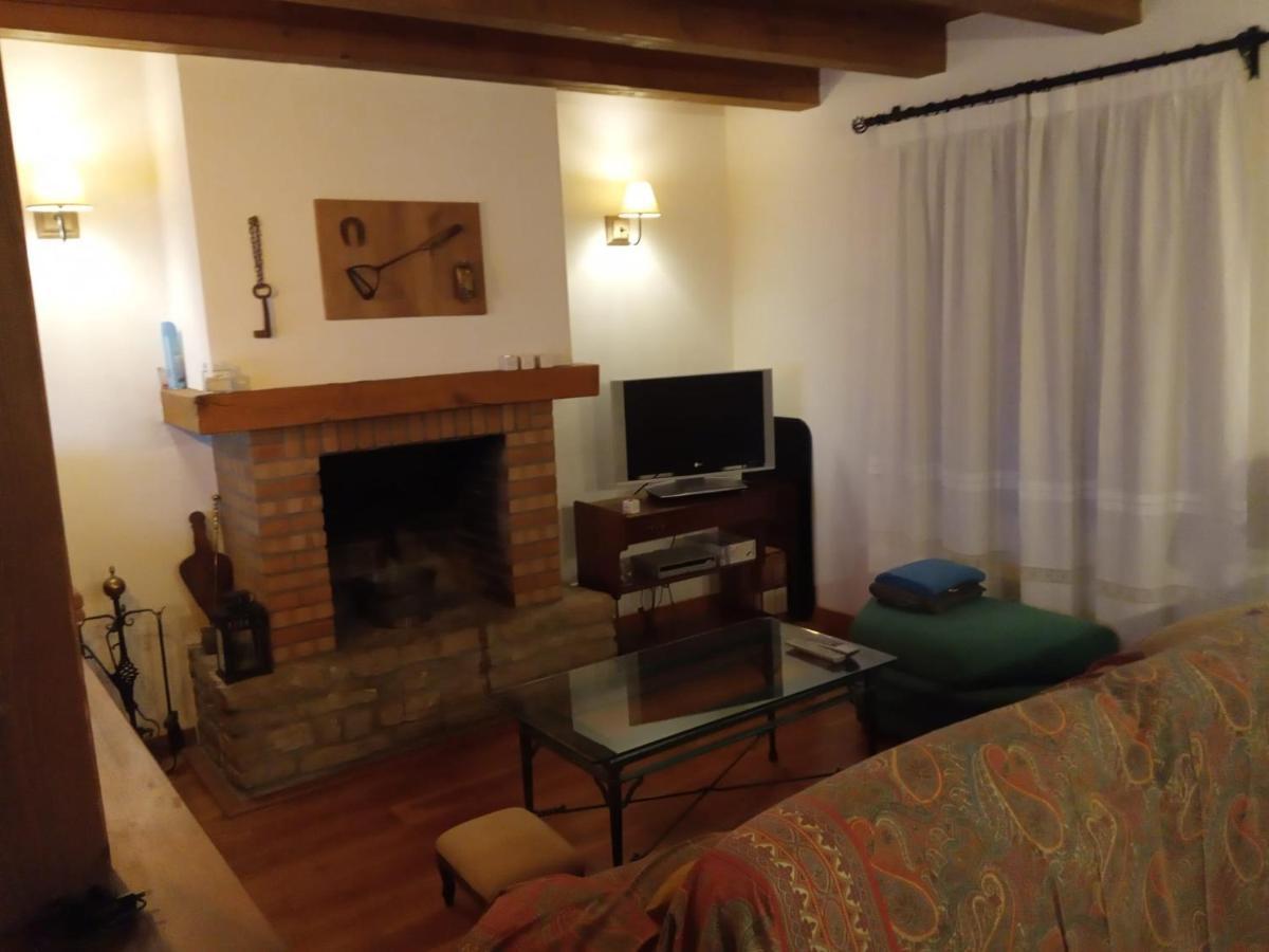 Appartamento Apartamento Exclusivo En El Pueblo Mas Bonito Duplex Roda de Isábena Esterno foto