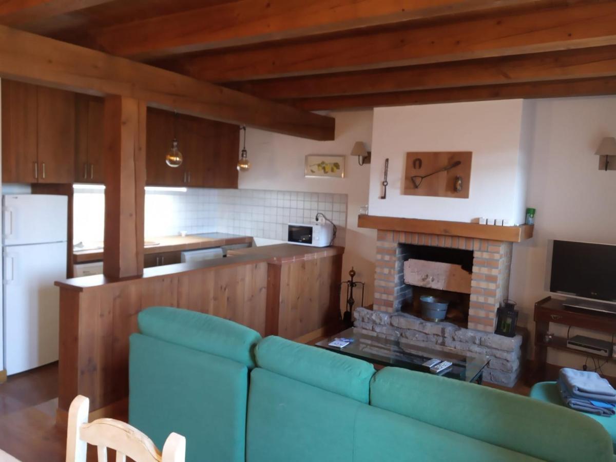 Appartamento Apartamento Exclusivo En El Pueblo Mas Bonito Duplex Roda de Isábena Esterno foto